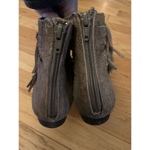 Free People womens tan/sand Decade suede distressed fringe ankle booties sz 40/9 - Picture 6 of 10